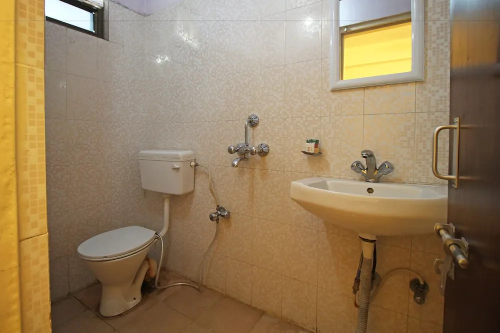 OYO 3091 Hotel Ramdiri Residency