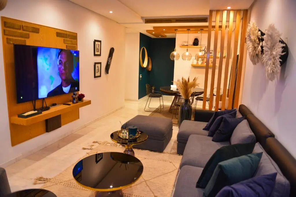 Appartement de prestige climatisé à l'hivernage 400m de la Gare