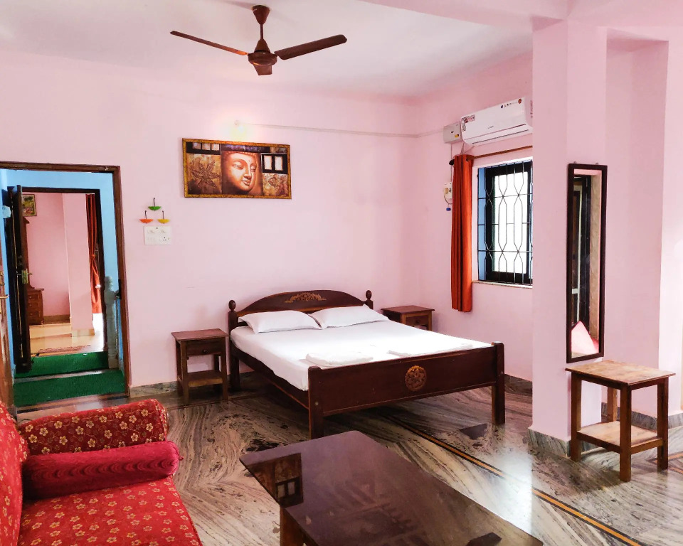 Morjim Sunset Hotel - 300 Meter to Morjim Beach with Pool & Kitchen Apartments