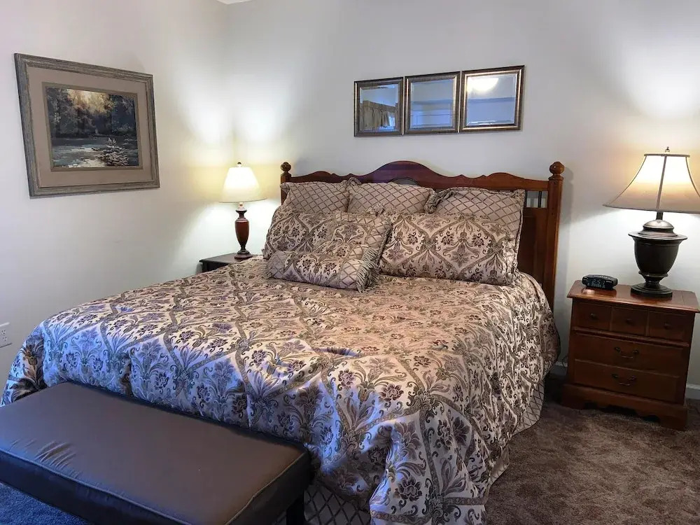 Whispering Pines 622
