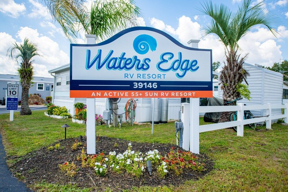 Water's Edge RV Resort