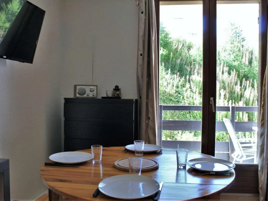 Appartement Risoul, 1 pièce, 4 personnes - FR-1-330-503