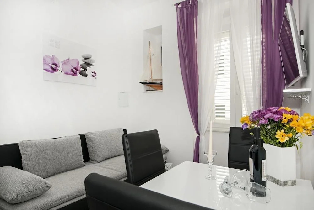 Apartments Mihaela