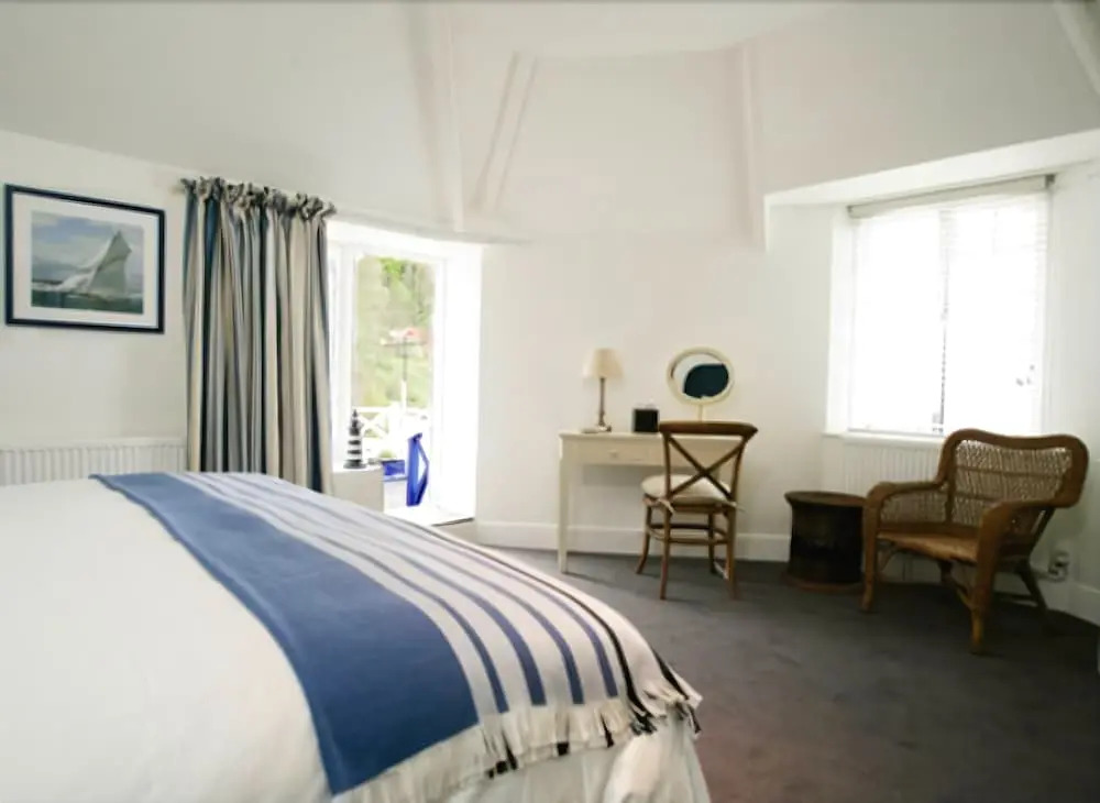 Cary Arms & Spa