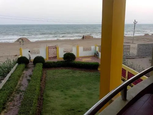Hotel Golden Dust Puri