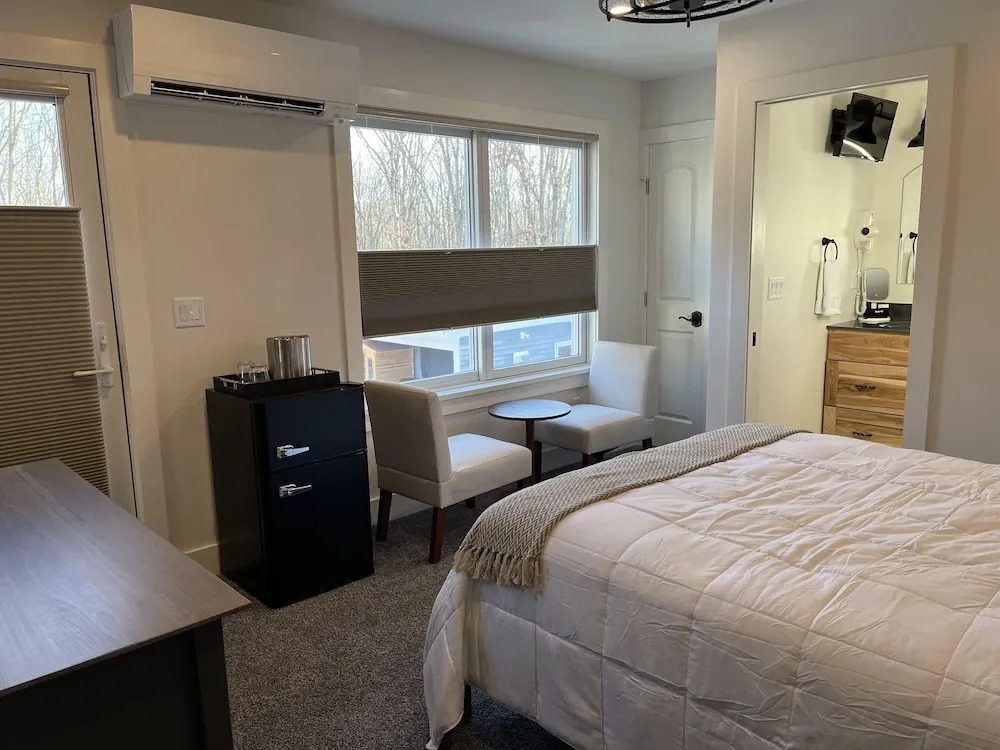Four Seasons For Fun Bed & Breakfast