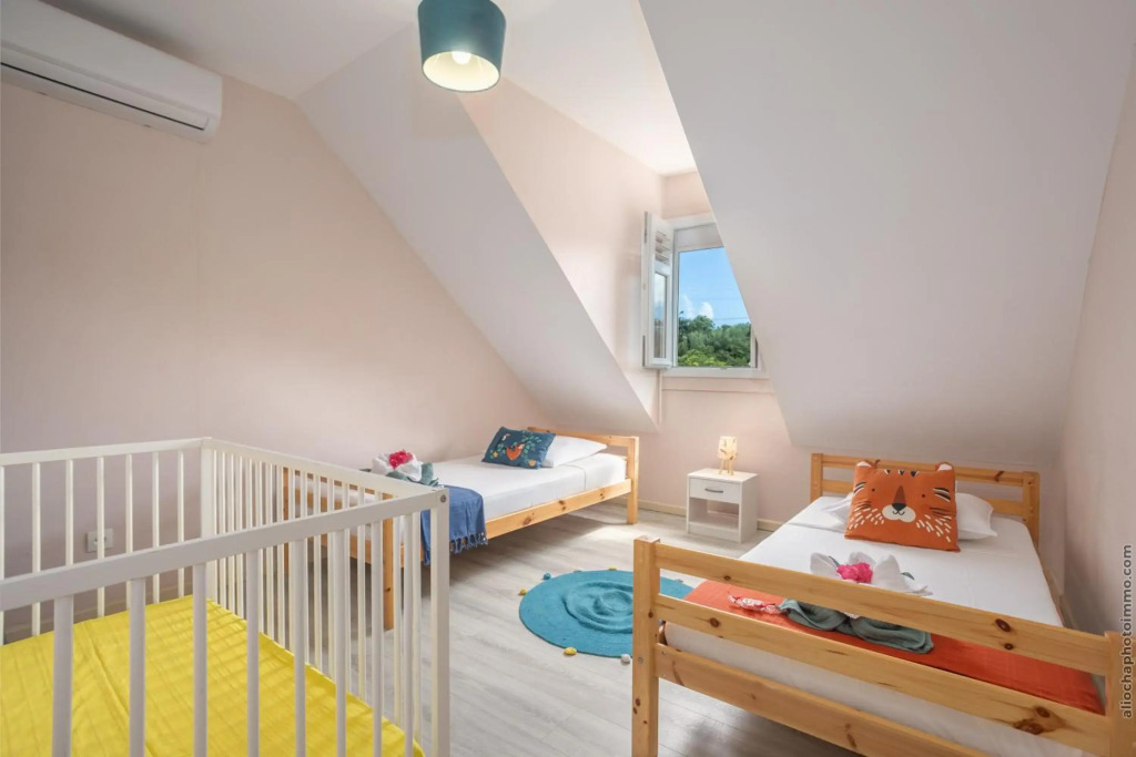 Villa Arc-en-Ciel, magnifique cocon familial avec piscine