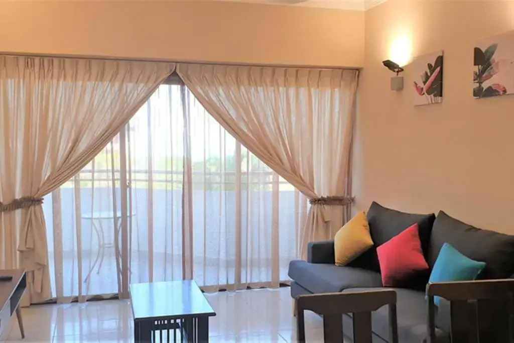PoolView Resort Batu Ferringhi 502 - 2 Rooms