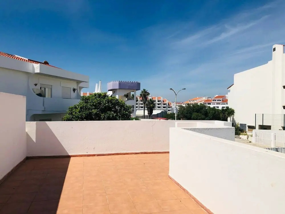 Remarkable 3-bed House in Albufeira