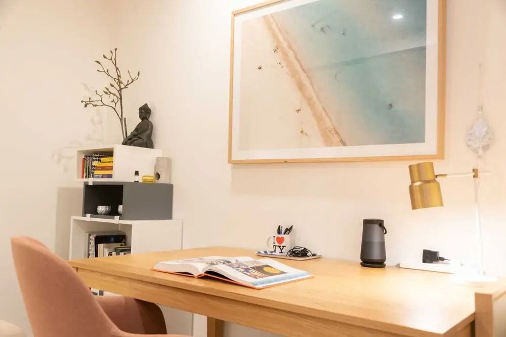 Trendy 1 Bedroom Apartment In The Heart Of Collingwood