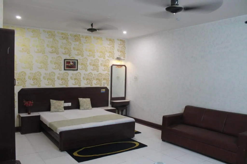 Hotel Padmini International- Sigra