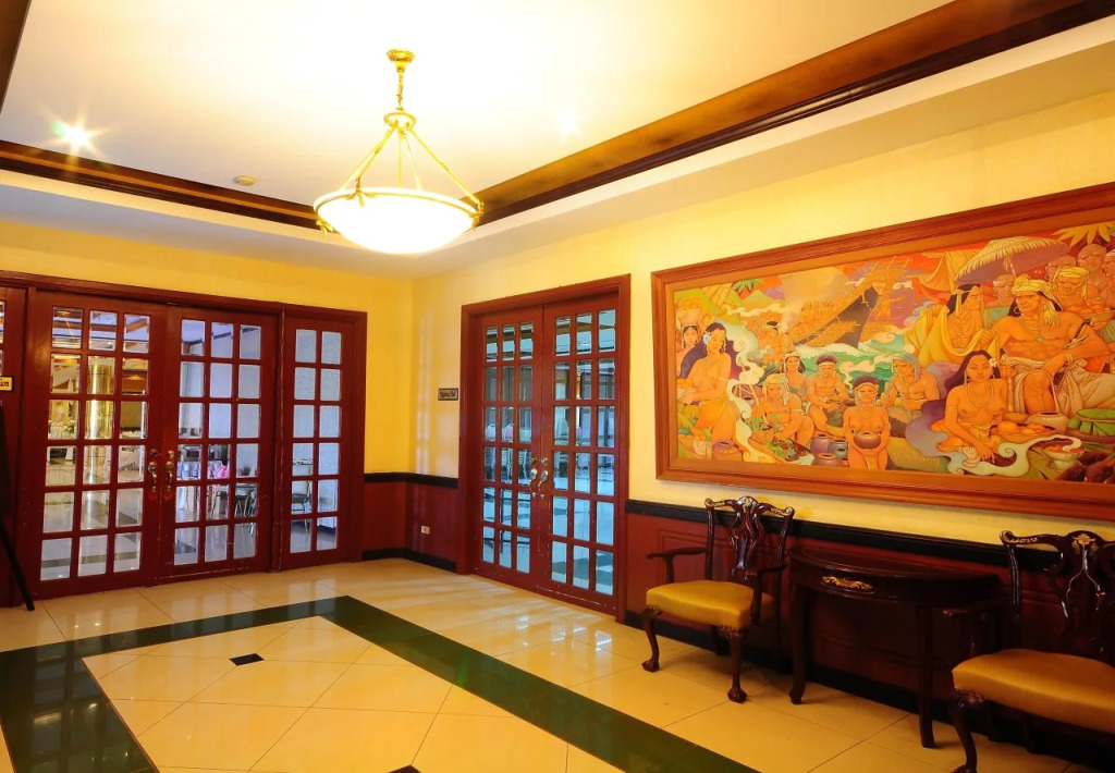 Naga Regent Hotel