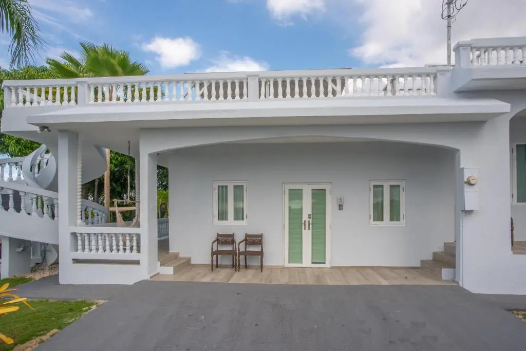 Casa Loba Suite 3 with private pool and tub