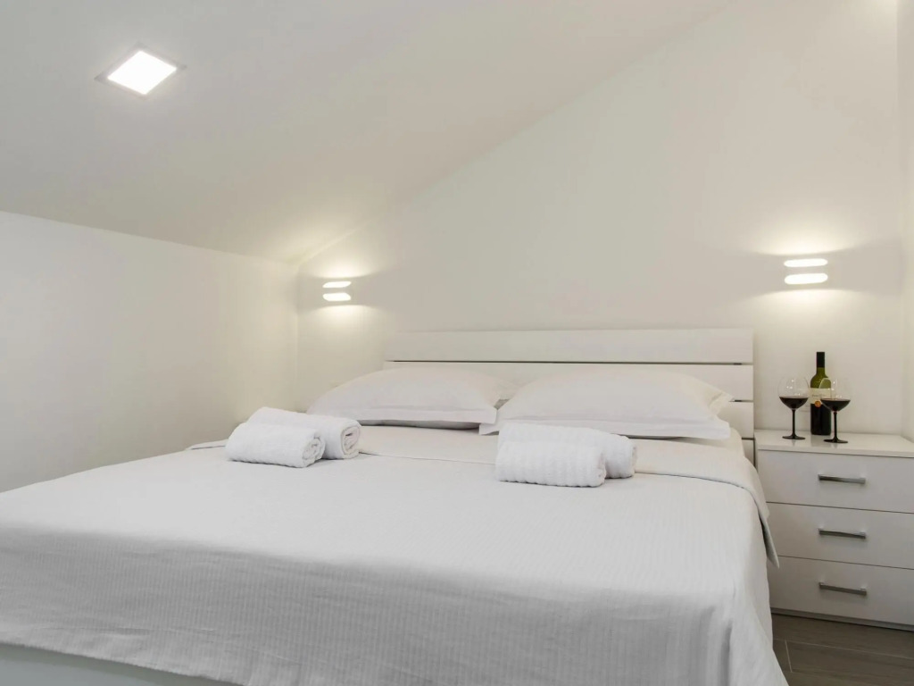 Pretty Apartment in Imotski near River