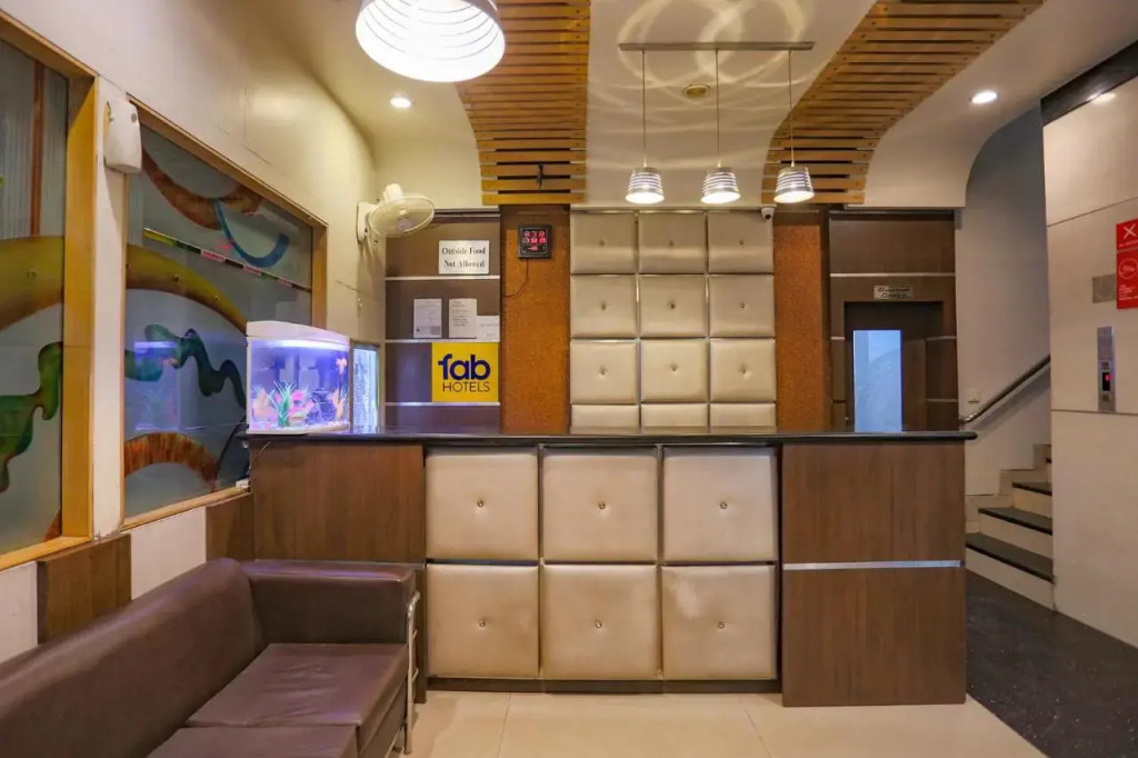 OYO 1552 Hotel Midland