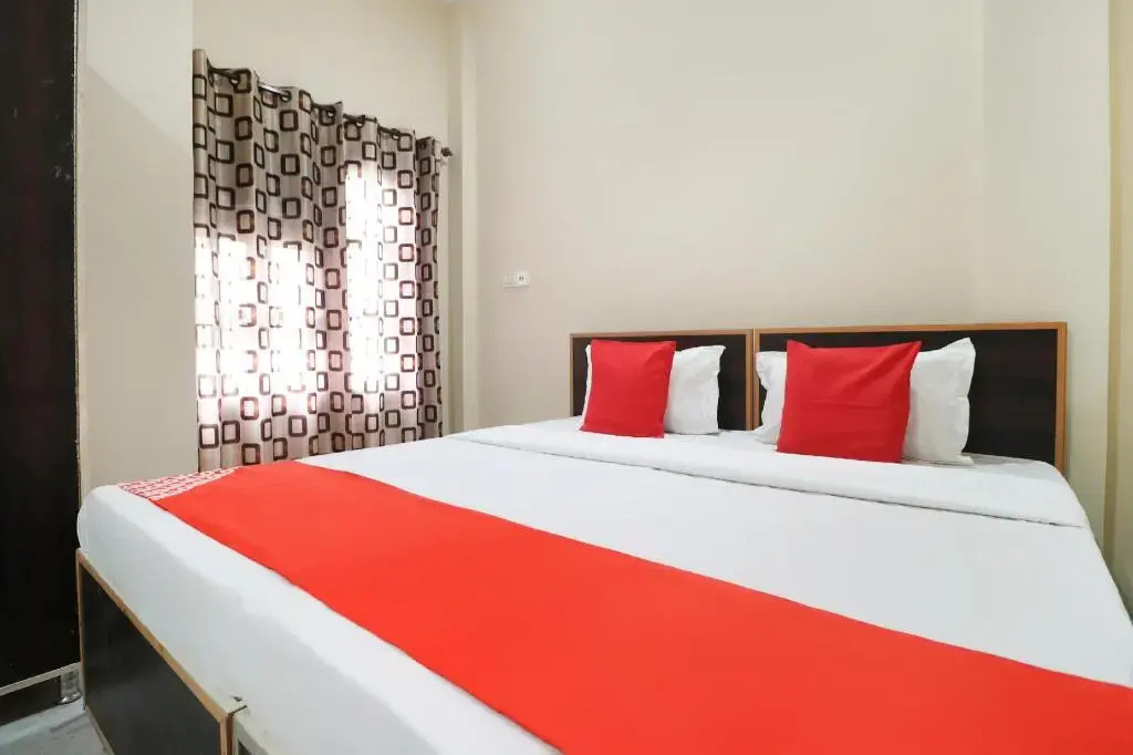 Hotel Andrew's by OYO Rooms