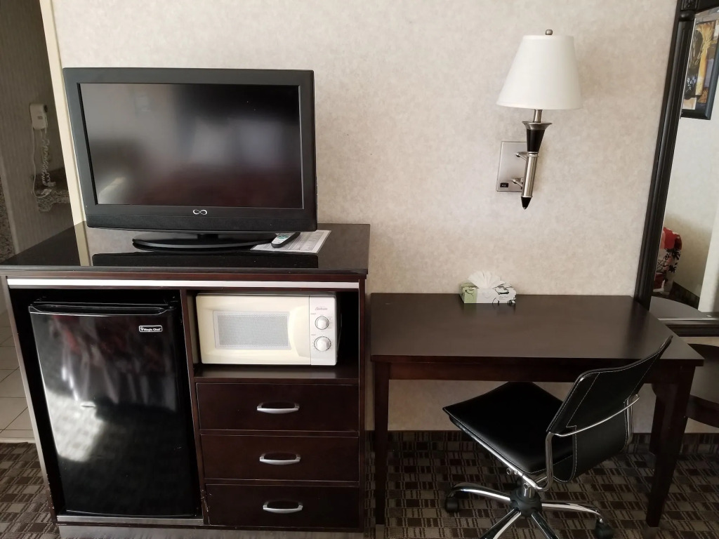 Sunburst Spa & Suites Motel