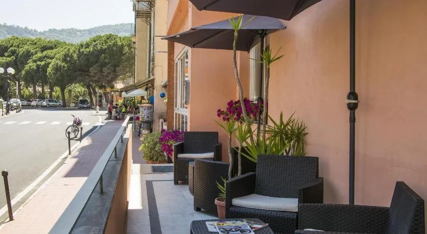 Hotel Mimosa