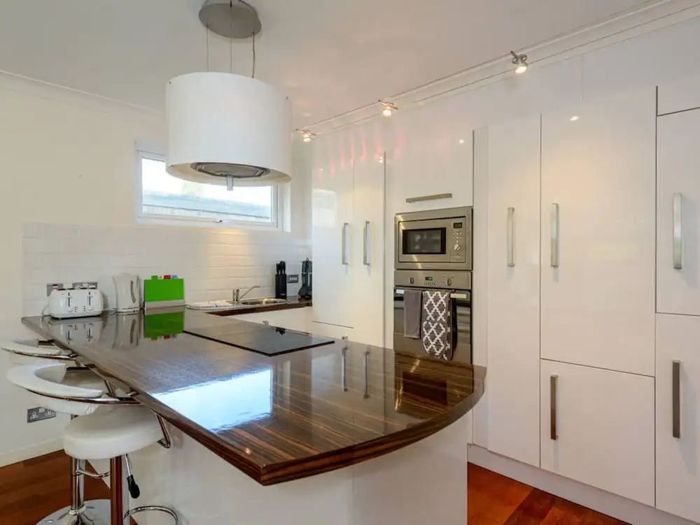 Corrin - Chic 1 Bedroom Apartment