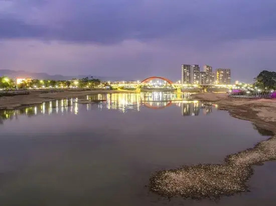 Guangfei Chain Hotel (Yangchun Municipal Government Yueyun Automobile Store)