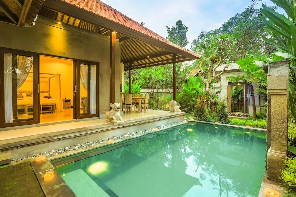 Pratiwi Ubud Villa