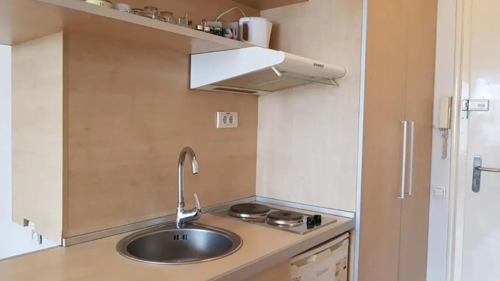 Downtown Belgrade Hostel and Apartments