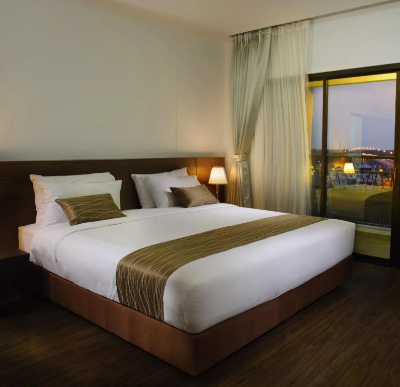 Coco View Hotel
