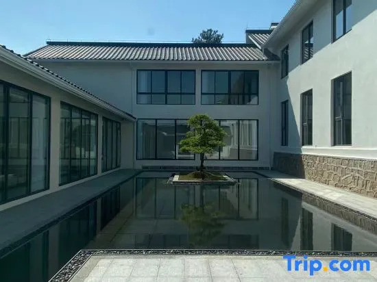 Xiandai Holiday Hotel