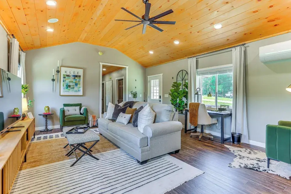 Delaware River Access: Peaceful Farm Retreat!
