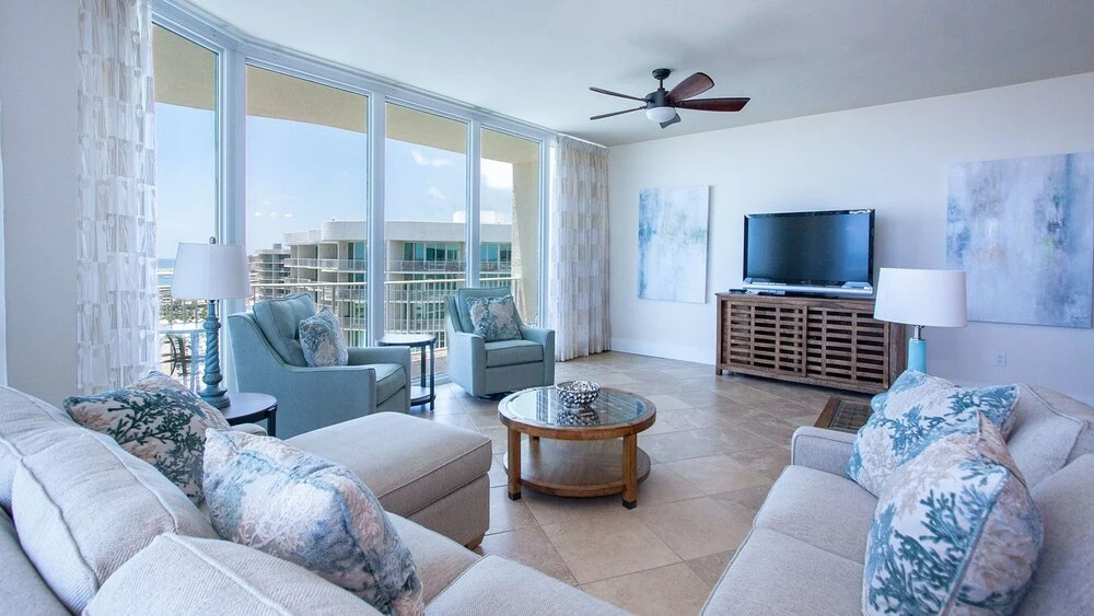 Three Bedroom With Media Room - Unit Crdph15