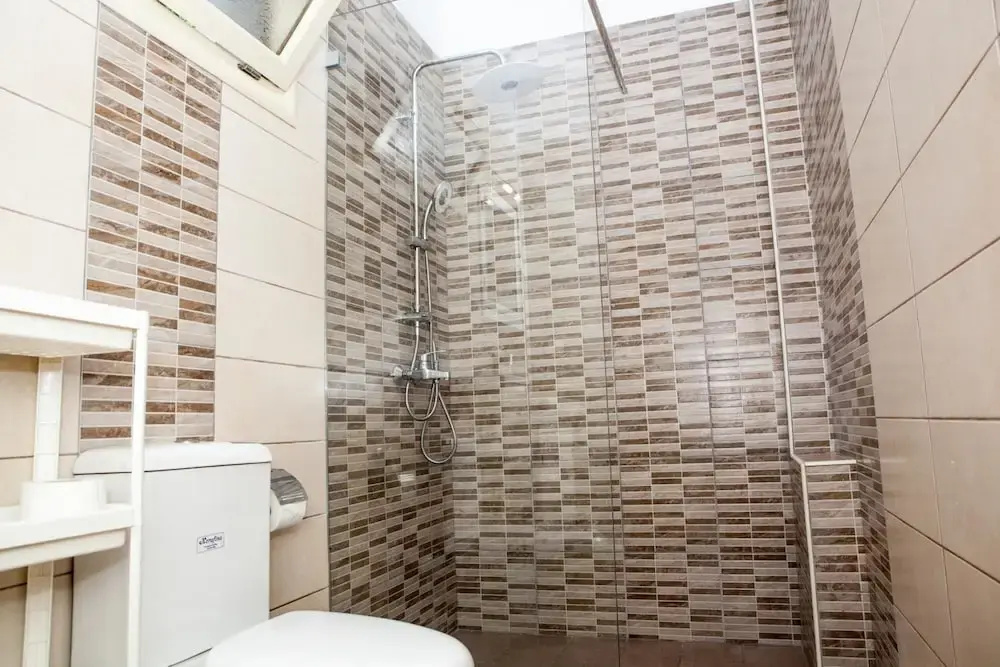 Eleana Apartments And Studios