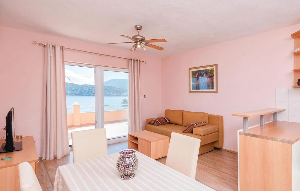 Holiday Home Zastrazisce With Sea View 04