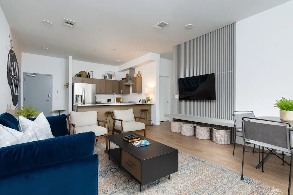 Lllume Posh Gulch View Penthouse Nash.pad 2 Bedroom Condo