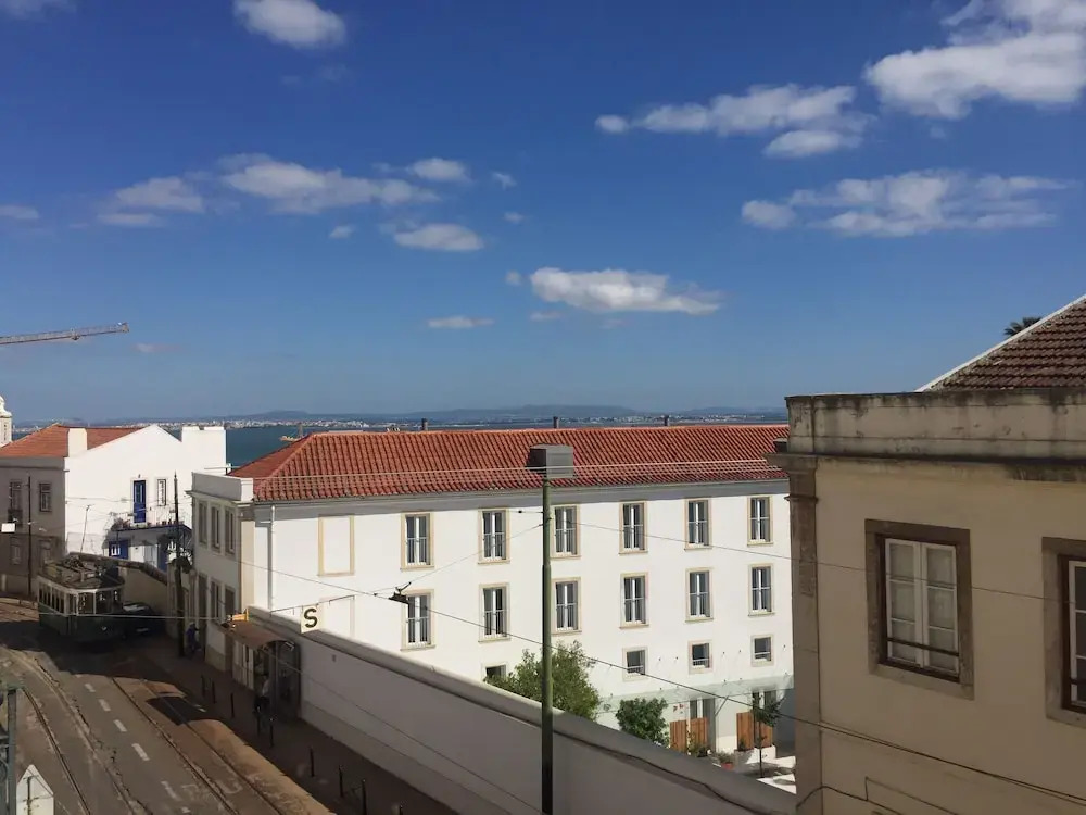Alfama Tailor Made Green House With a View #2