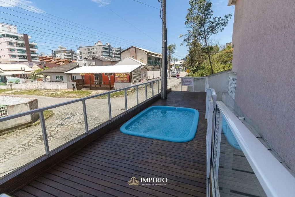 511A - Luxuosa Cobertura na praia de Bombas