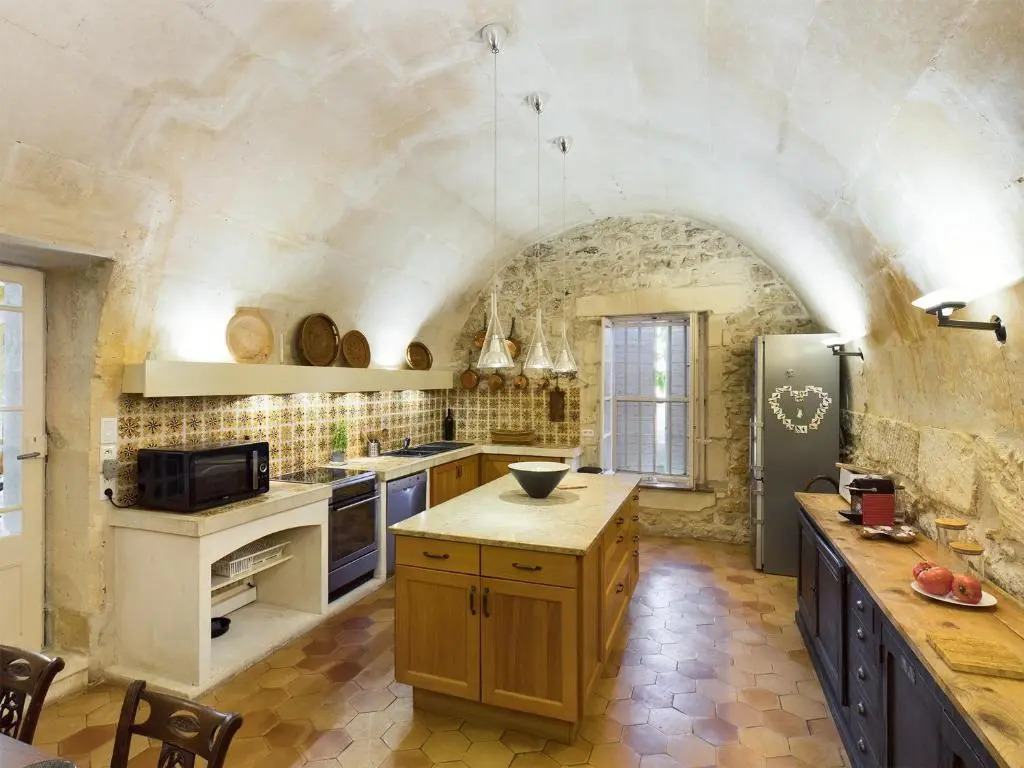 Maison Fontvieille, 8 pièces, 12 personnes - FR-1-599-41