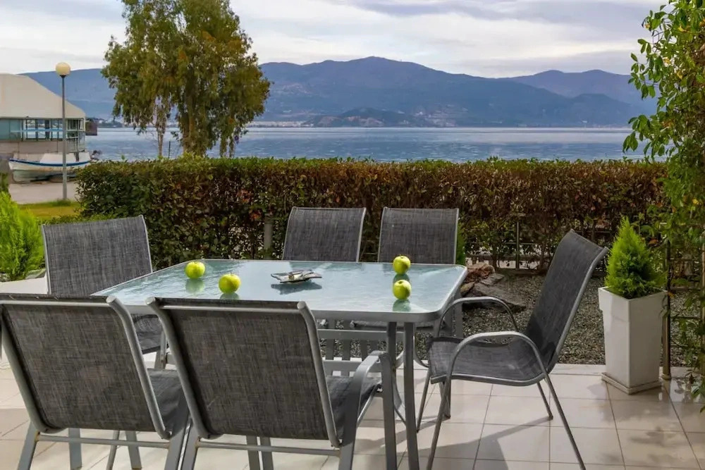 Placebo Apartment in Greece