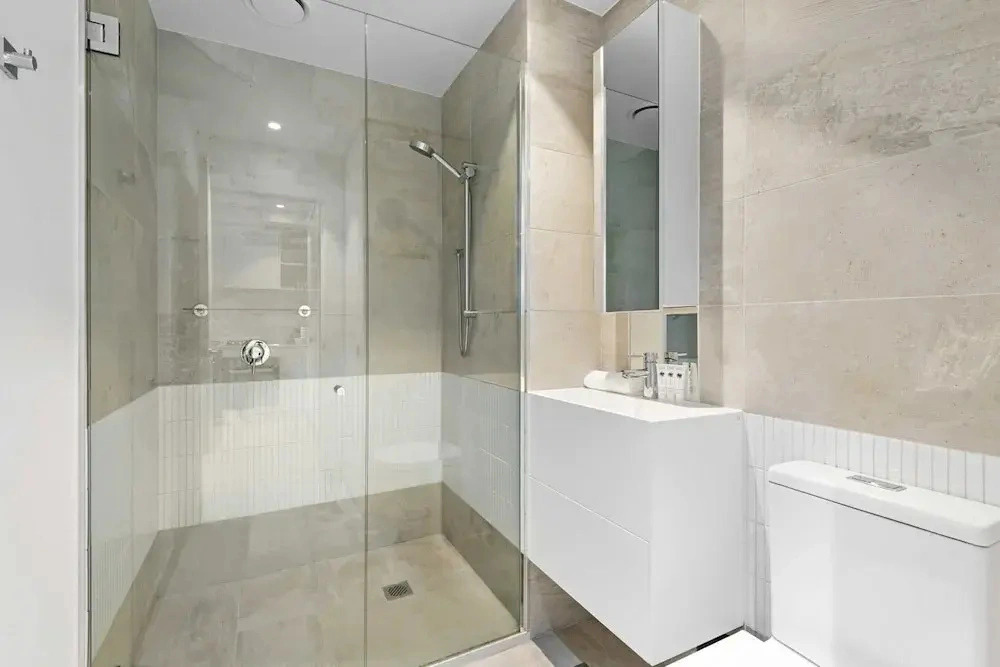 Charming 1-bed Apartment With a Balcony