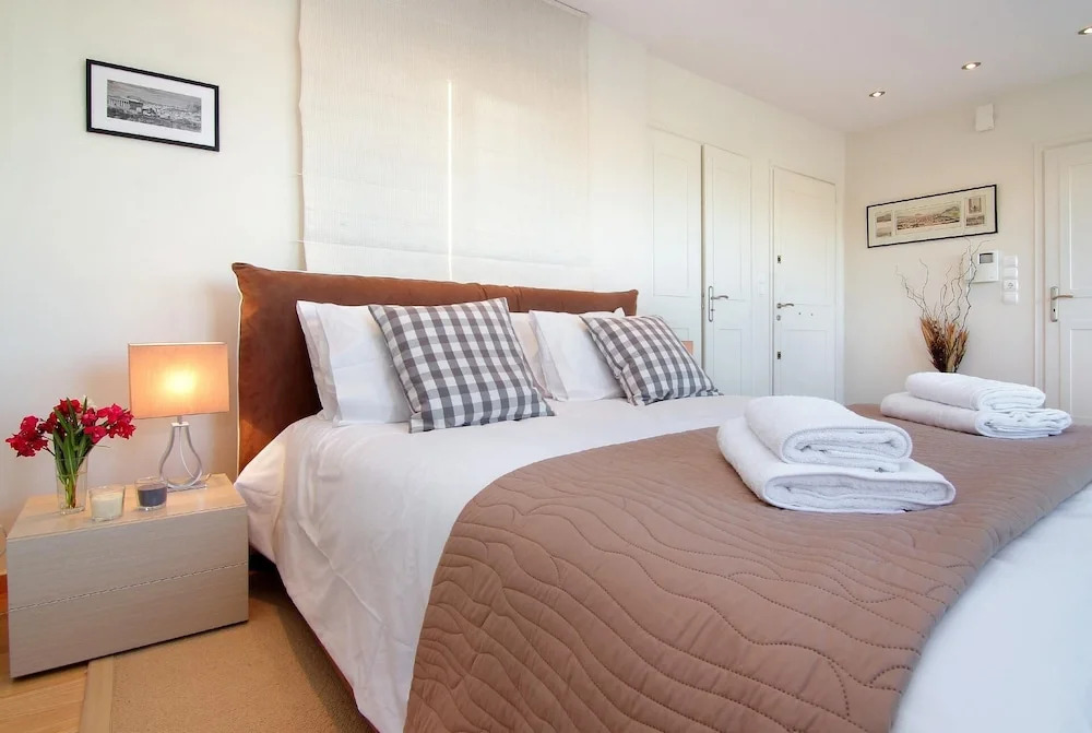 Stylish studio loft with Superb balcony