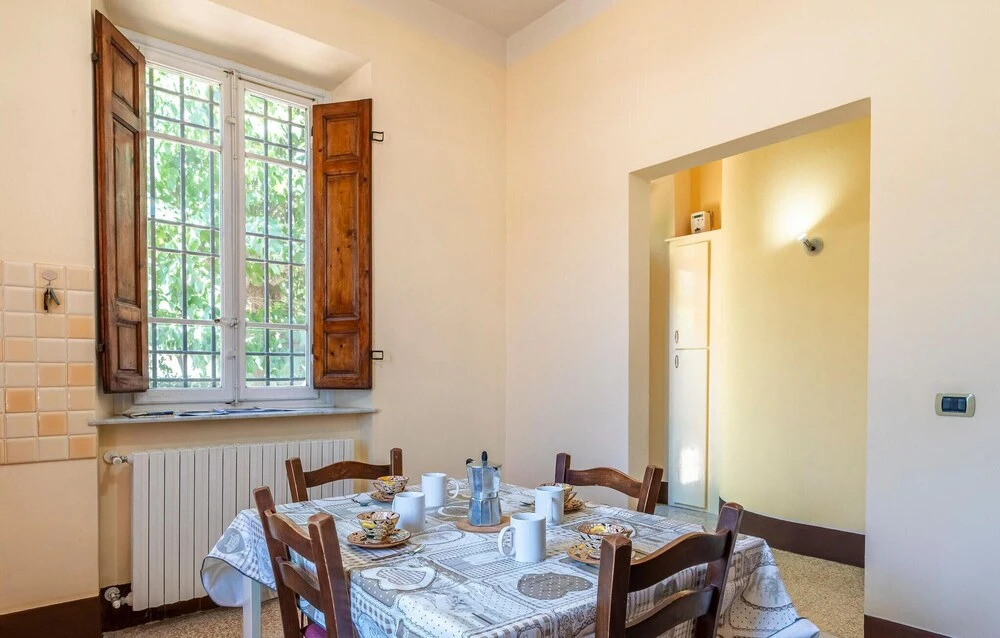 Awesome Apartment in Lucca With 2 Bedrooms