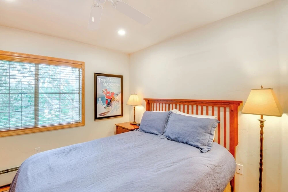 Condo w/ Mtn View < 1 Mi to Steamboat Resort!