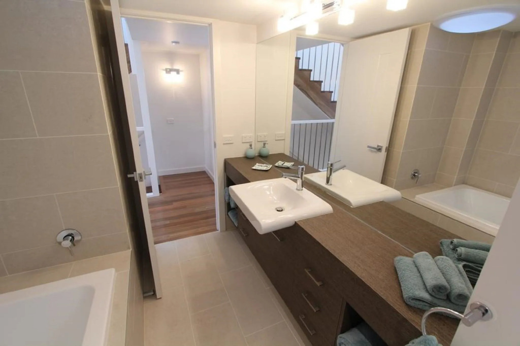 7 Falls Apartments
