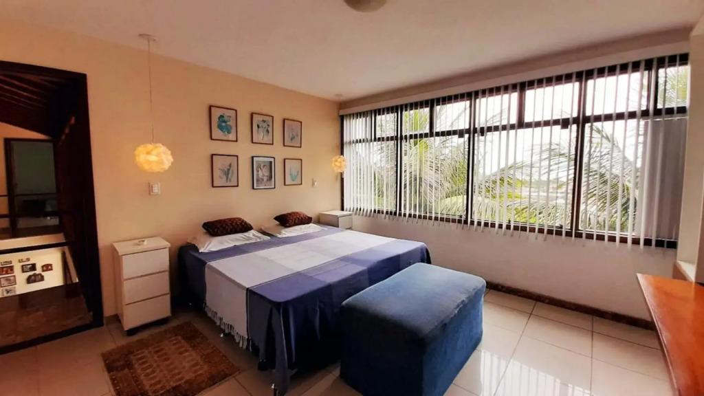 Casa dos Jacarandás com 4 quartos com vista para o mar