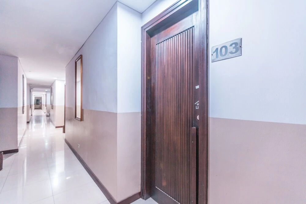 OYO Life 1437 W Residence