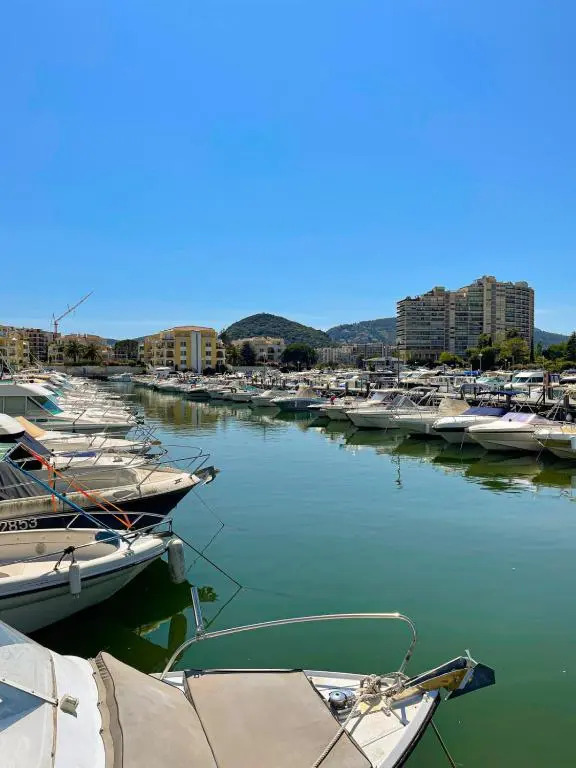 Beautiful apartment with private pool and balcony!