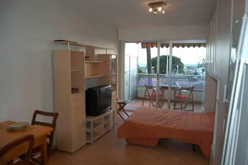 Superbe Appartement En Bord de Mer, Pres du Centre Et Des Plages