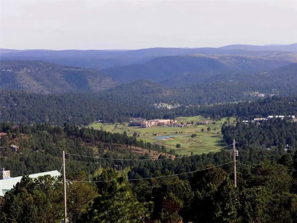 Lindleys Valley View - Three Bedroom Cabin