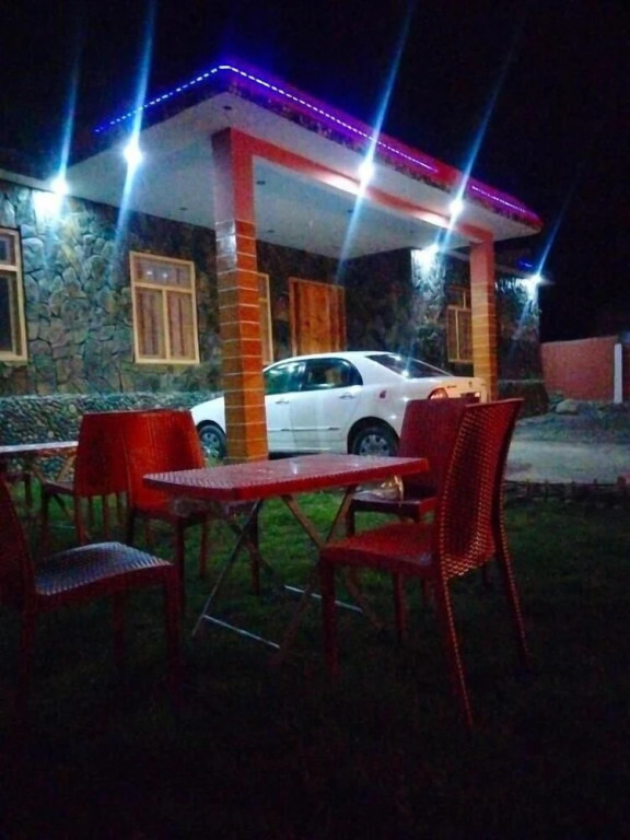 Vantage Lodge