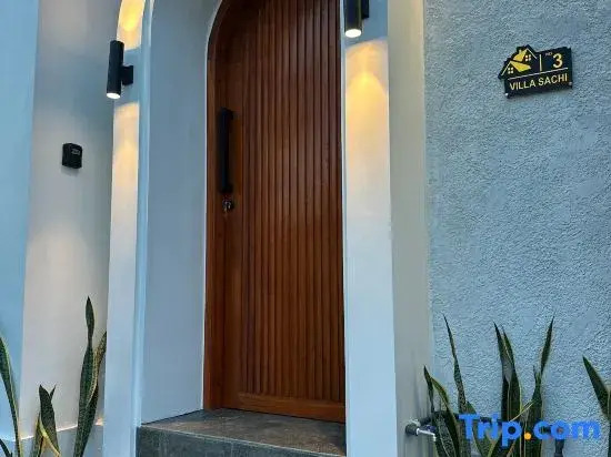 New Spacious Two Bedroom Pool Villa Near Sanur