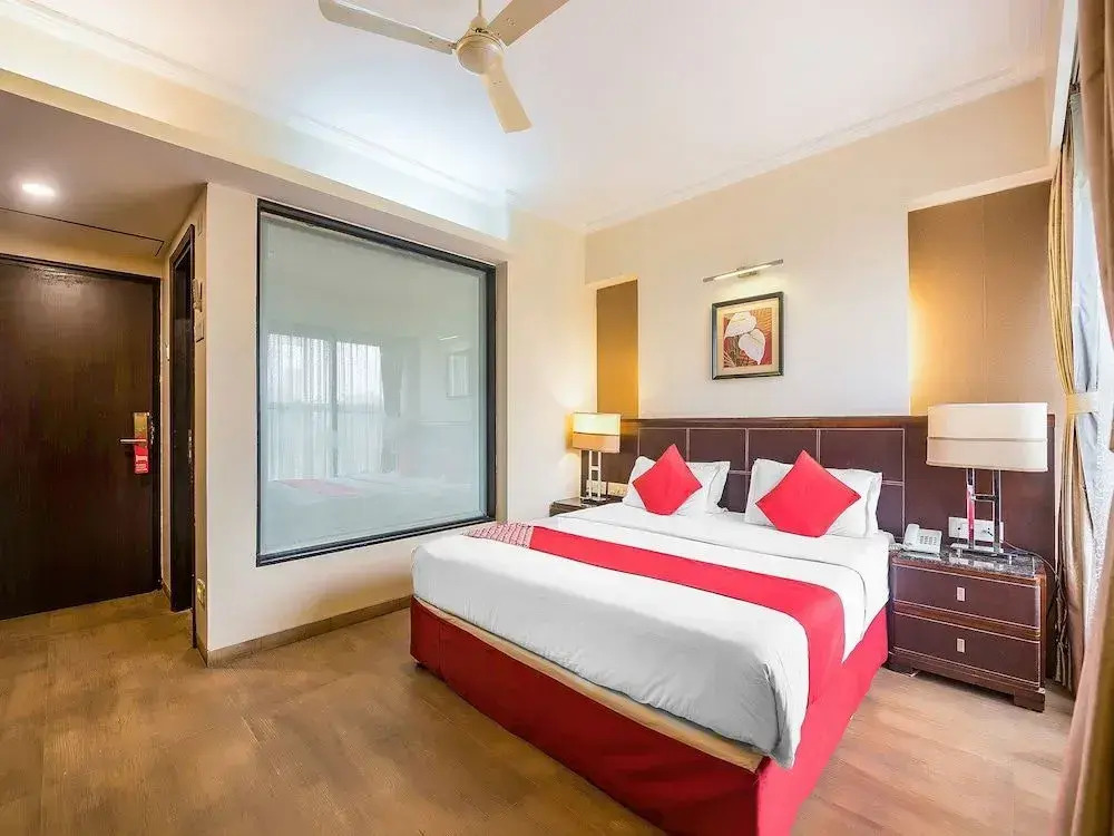 Edition O 30016 Citiotel Shivajinagar